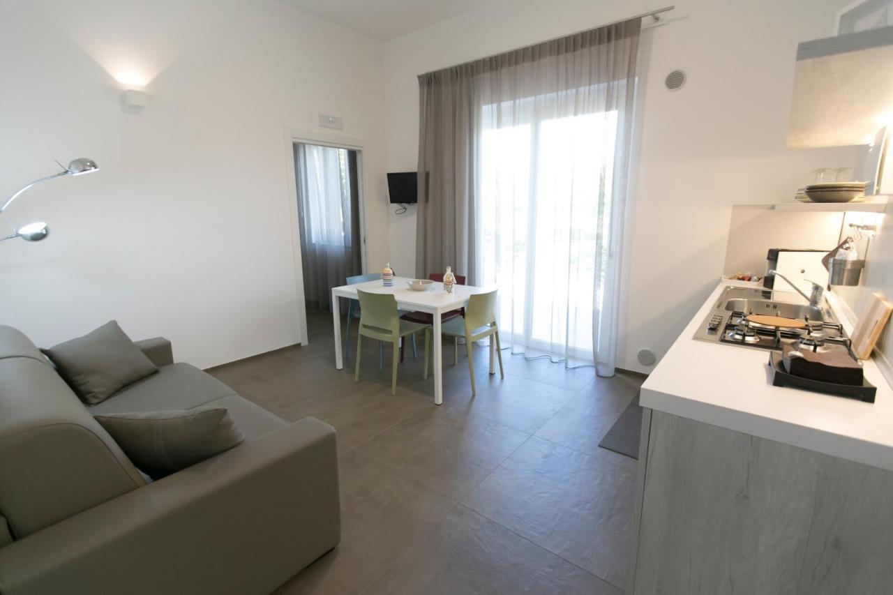 Via Del Faro Apartments Torre Canne Exterior foto